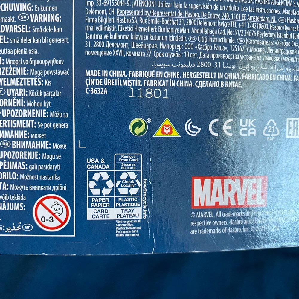 Marvel Legends The Invincible Iron Man Stealth Armor Kenner Figure - Picture 3 of 10